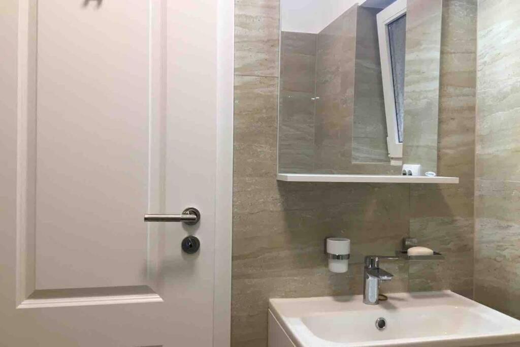Magheru Cozy New Apartament 2 Rooms Bucureşti Eksteriør bilde